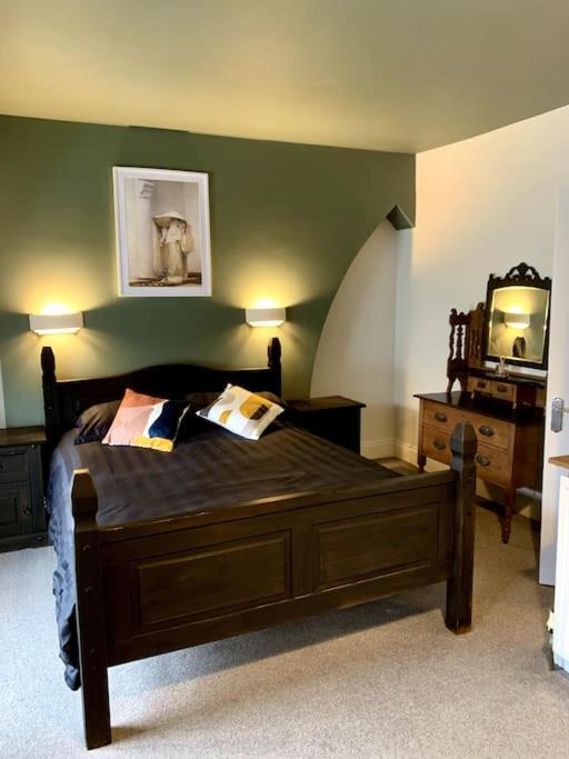 Chic Townhouse Near Tunnels Beaches Ilfracombe Kültér fotó